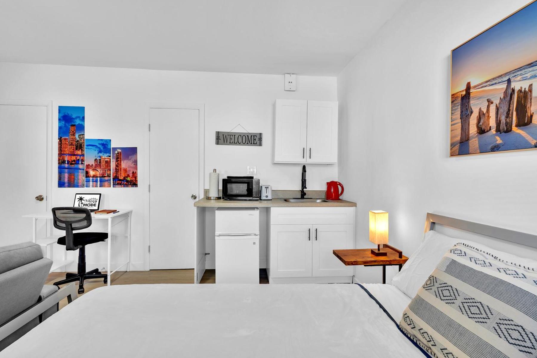 Young Circle & Hollywood Blvd Posh Studio Suite Extérieur photo