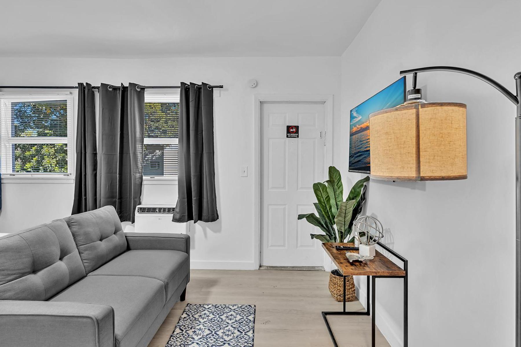 Young Circle & Hollywood Blvd Posh Studio Suite Extérieur photo